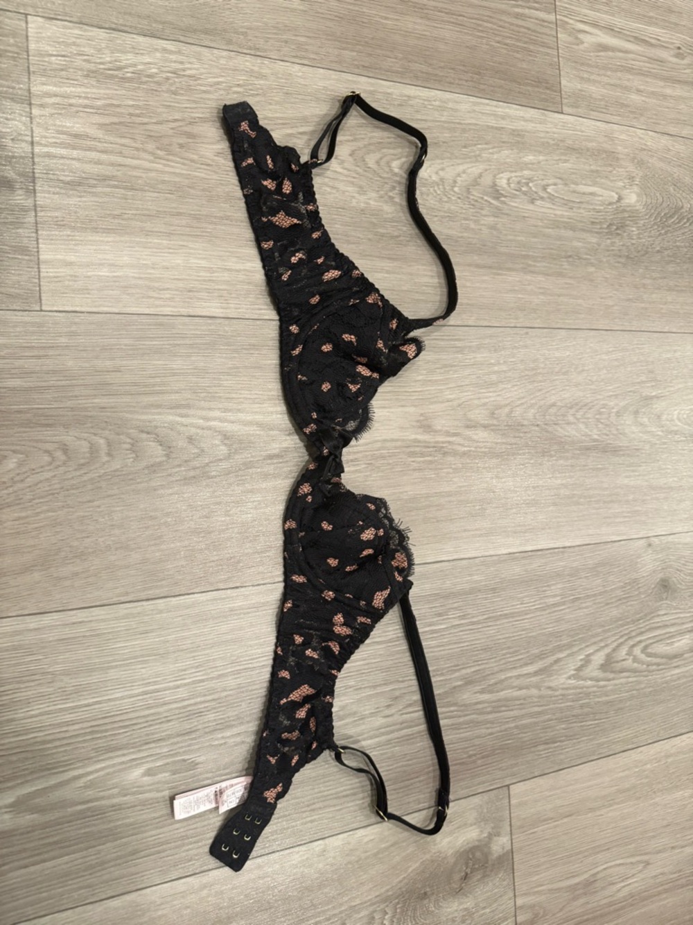 Agent Provocateur Lace Underwire Bra. Like New. - Picture 2 of 4